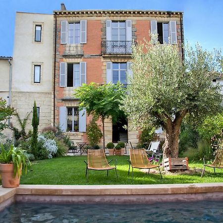 La Maison Rouge D'Uzes B&B Exteriör bild