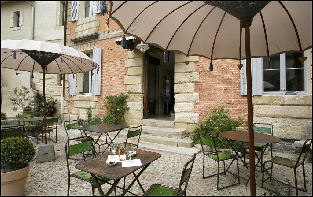 La Maison Rouge D'Uzes B&B Exteriör bild