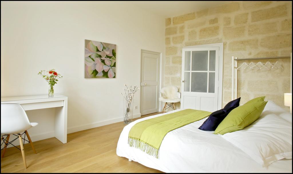 La Maison Rouge D'Uzes B&B Rum bild