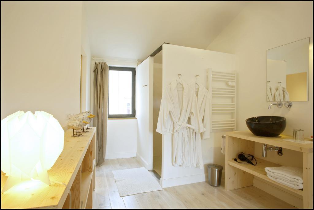 La Maison Rouge D'Uzes B&B Rum bild