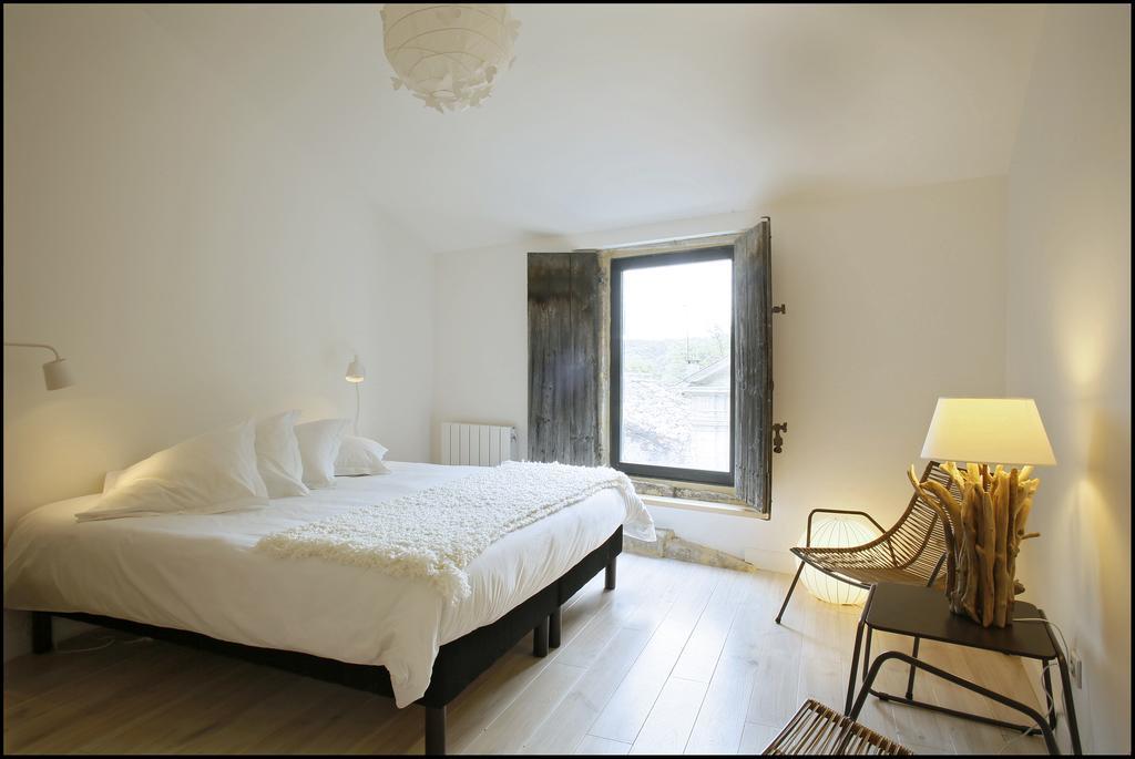 La Maison Rouge D'Uzes B&B Rum bild