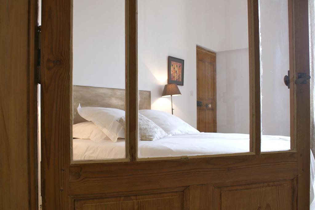 La Maison Rouge D'Uzes B&B Exteriör bild