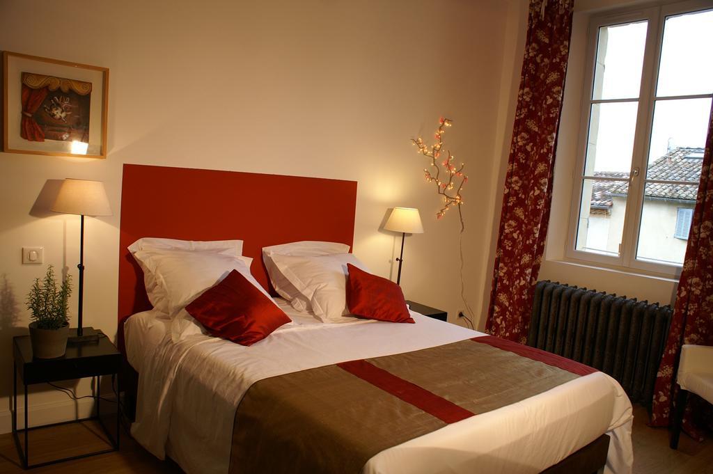 La Maison Rouge D'Uzes B&B Rum bild