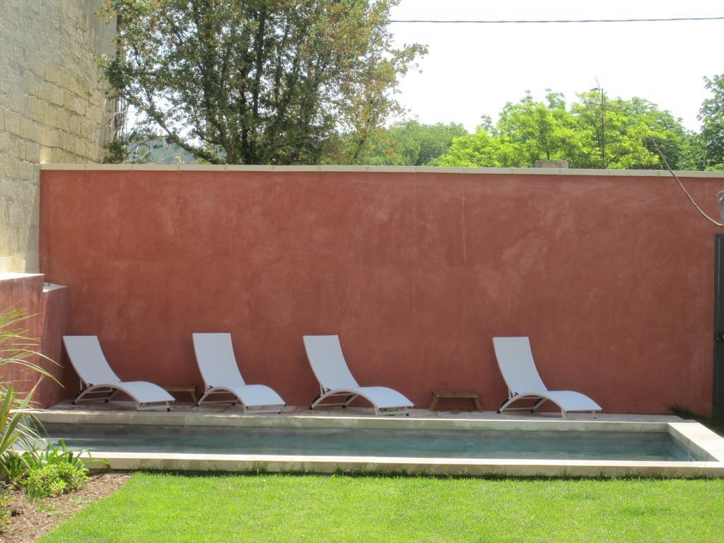La Maison Rouge D'Uzes B&B Exteriör bild